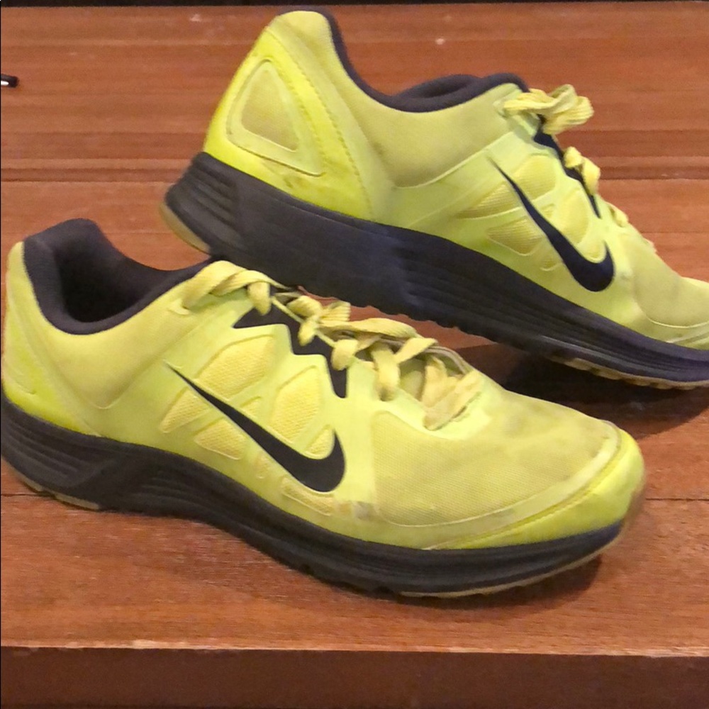 Running shoes Nike. Size 9